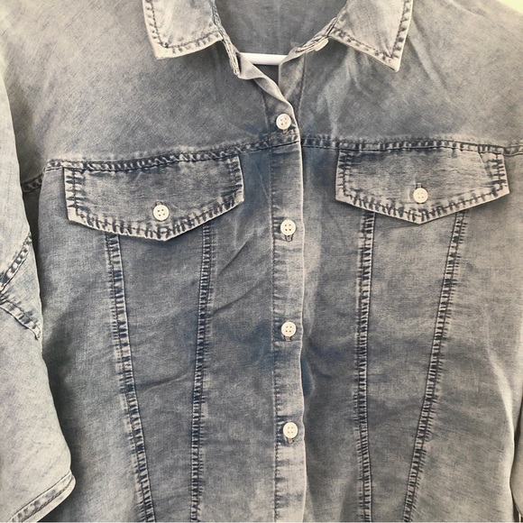 Denim Blouse Button Up Medium - Picture 4 of 4